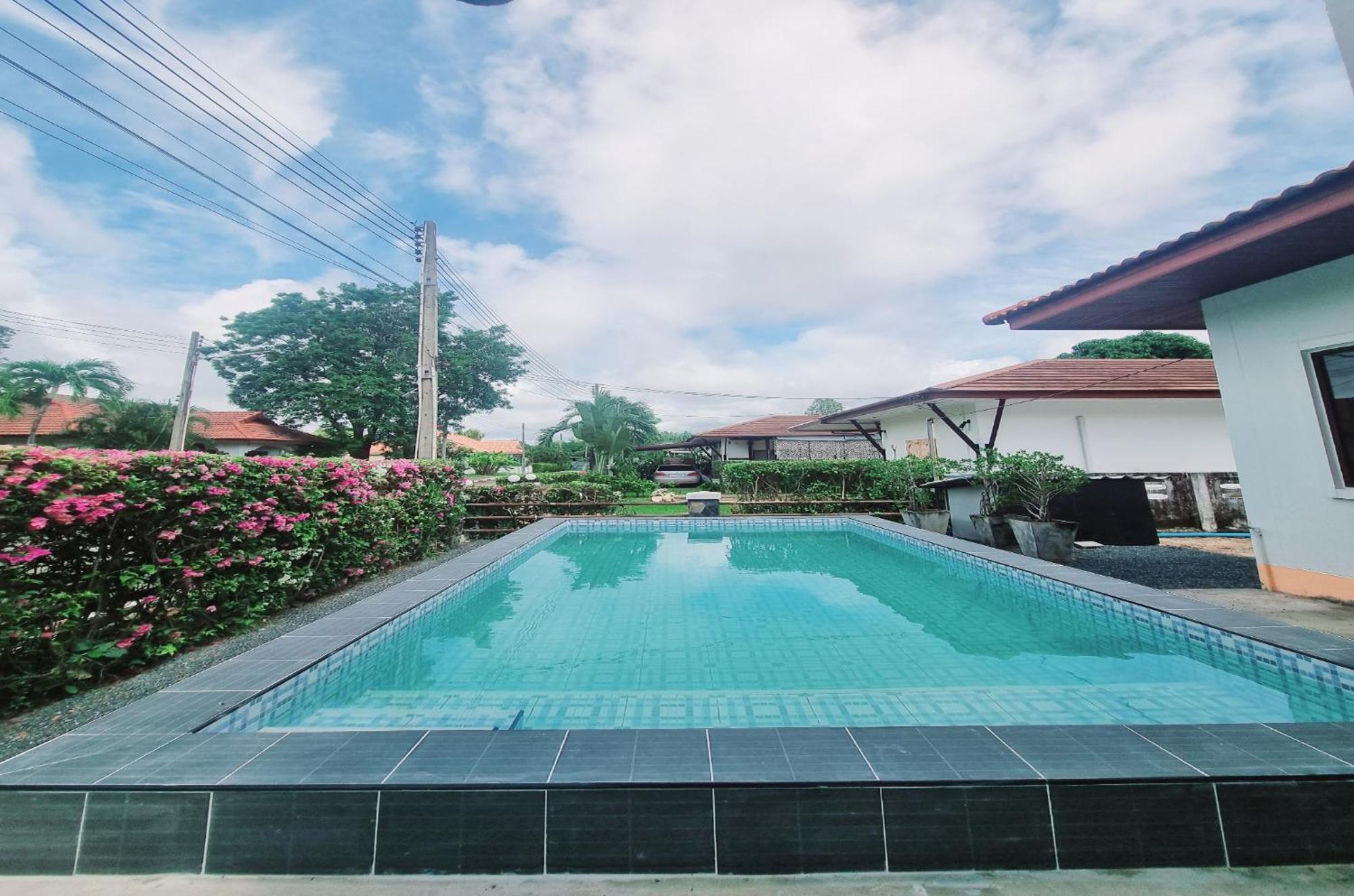 Mae Rampung Beach House Pool Villa Rayong Extérieur photo